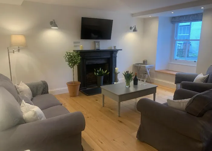 Georgian Holiday Apartment In Boscastle